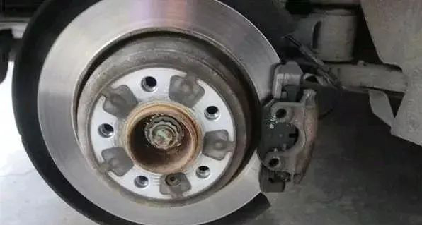 汽車維修看這篇文章就夠了！-第5張圖片-鄭州市冠恒貿(mào)易有限公司【官方網(wǎng)站】-車用潤滑油服務專家