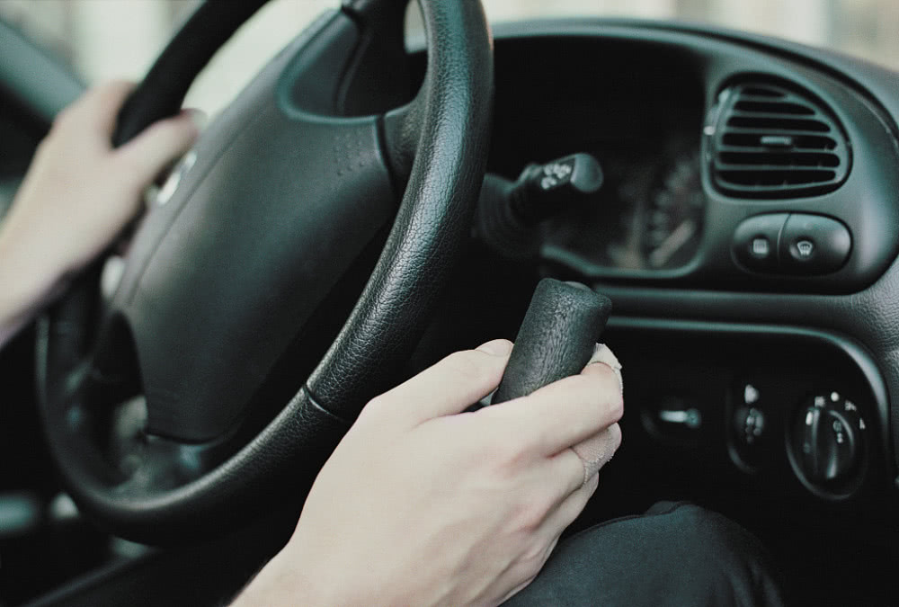 這5個(gè)沒(méi)必要的汽車保養(yǎng)項(xiàng)目,做了就是花冤枉錢(qián)-第6張圖片-鄭州市冠恒貿(mào)易有限公司【官方網(wǎng)站】-車用潤(rùn)滑油服務(wù)專家 這5個(gè)沒(méi)必要的汽車保養(yǎng)項(xiàng)目,做了就是花冤枉錢(qián)-第6張圖片-鄭州市冠恒貿(mào)易有限公司【官方網(wǎng)站】-車用潤(rùn)滑油服務(wù)專家